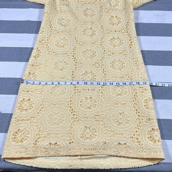 Adrianna Papell Womens Yellow Lace Shift Dress Elbow Sleeve Size 8 Spring Mod - Picture 7 of 11